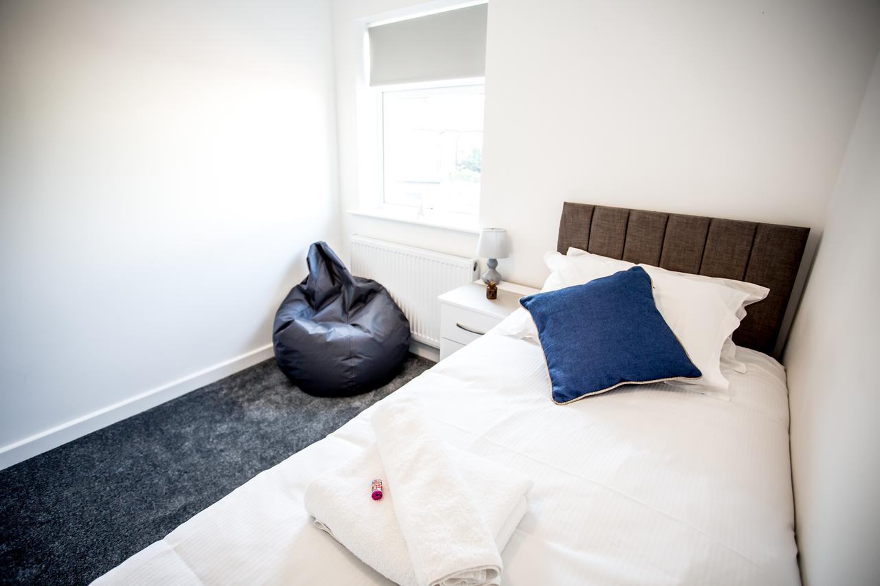 Holiday home Lovely 3 Bedroom House - Close To Attractions - Free Parking